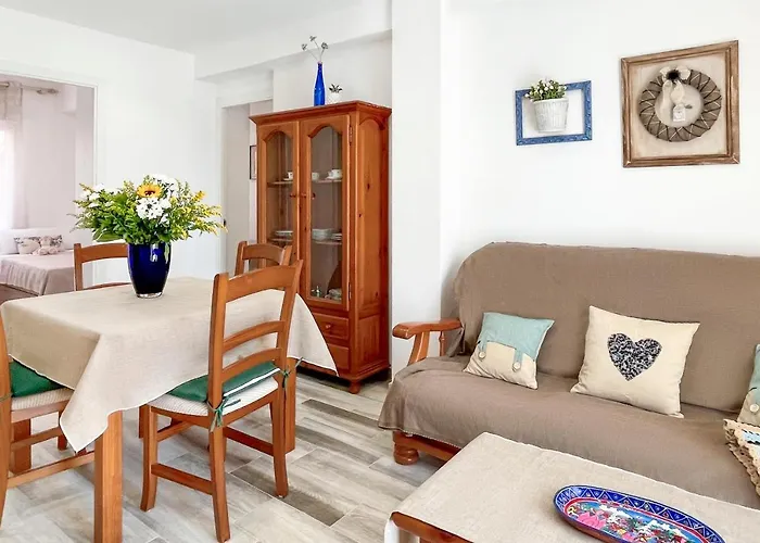 Azul Comodo, Bonito Y Centrico