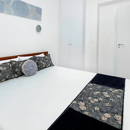 Azul Comodo, Bonito Y Centrico *