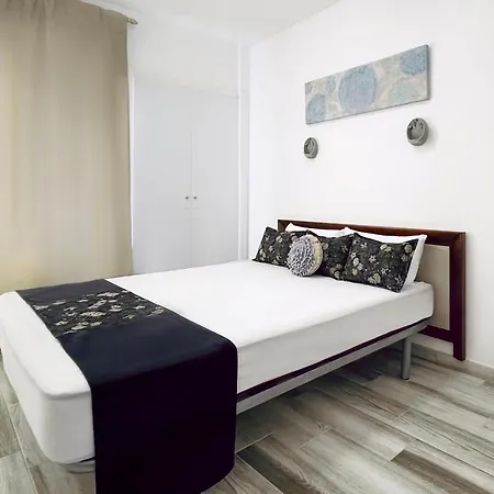 Azul Comodo, Bonito Y Centrico