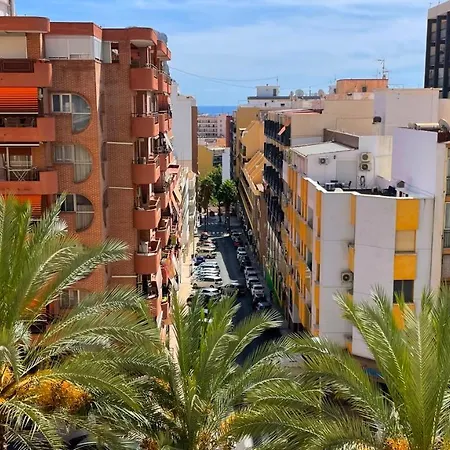 Azul Comodo, Bonito Y Centrico * Calpe